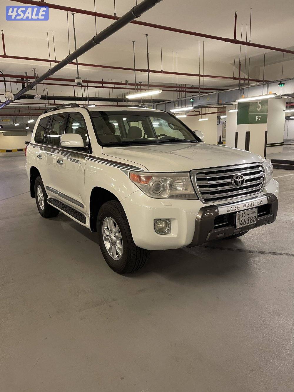 لاندكروزر 2012 قير عادي1