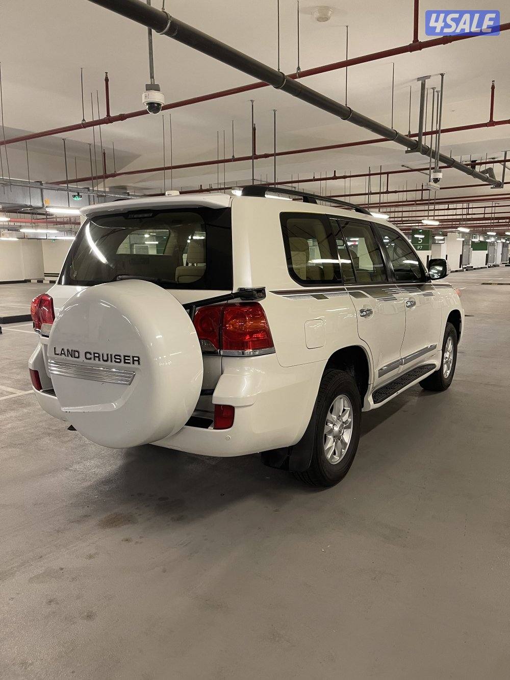 لاندكروزر 2012 قير عادي2