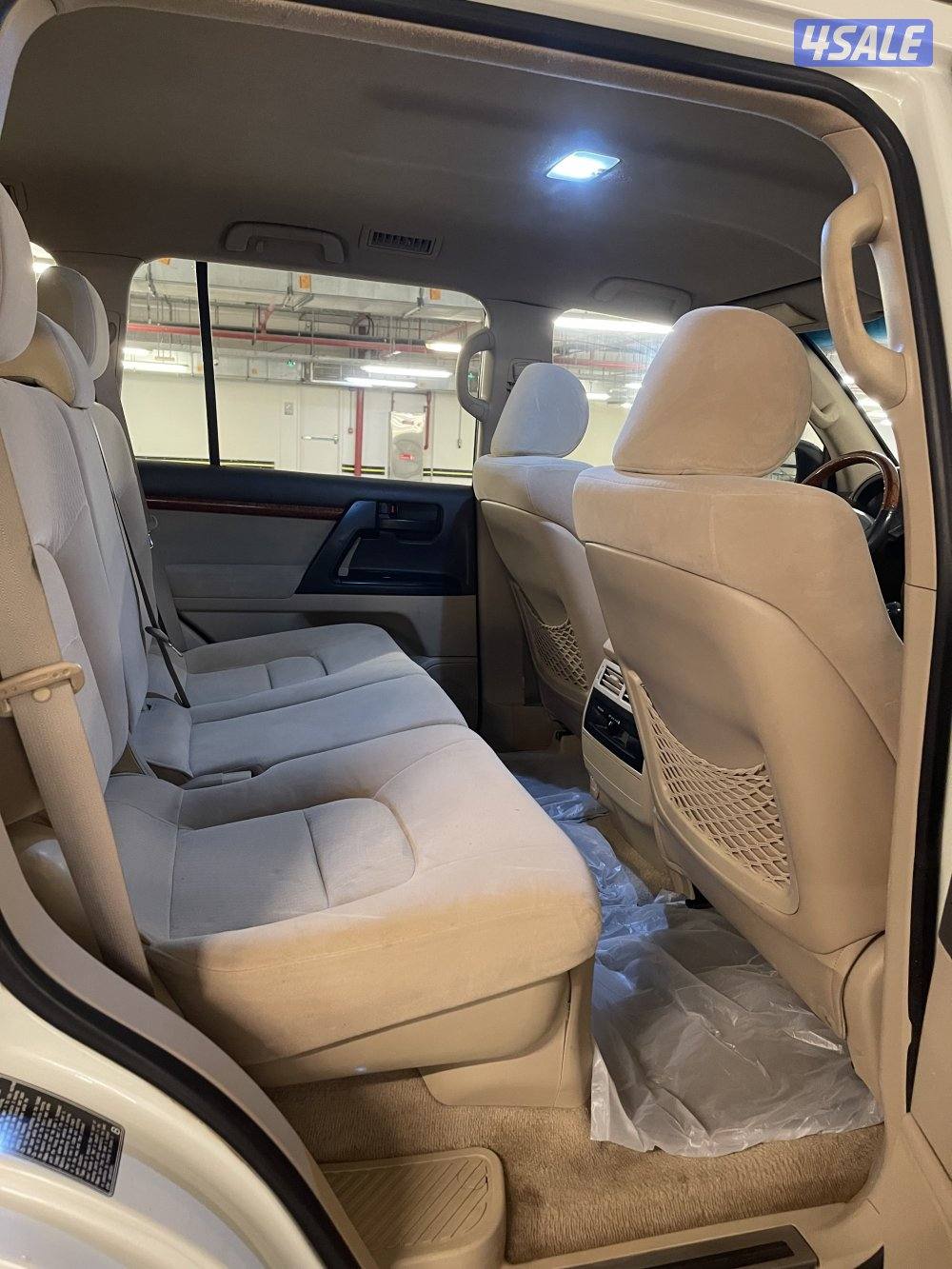 لاندكروزر 2012 قير عادي5