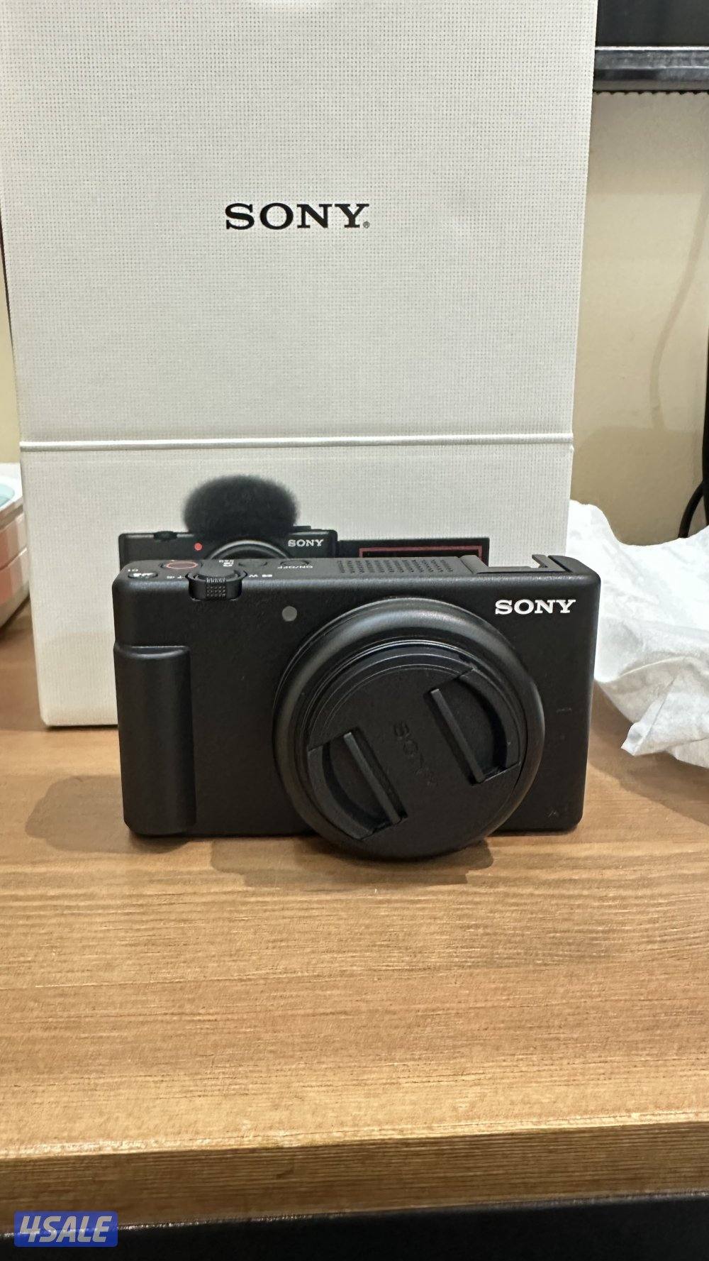 كاميرا سوني احترافية جديدة بالكرتون غير مستخدمة sony zv-1f brand new..4