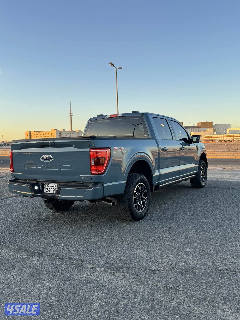 وانيت فورد 20235