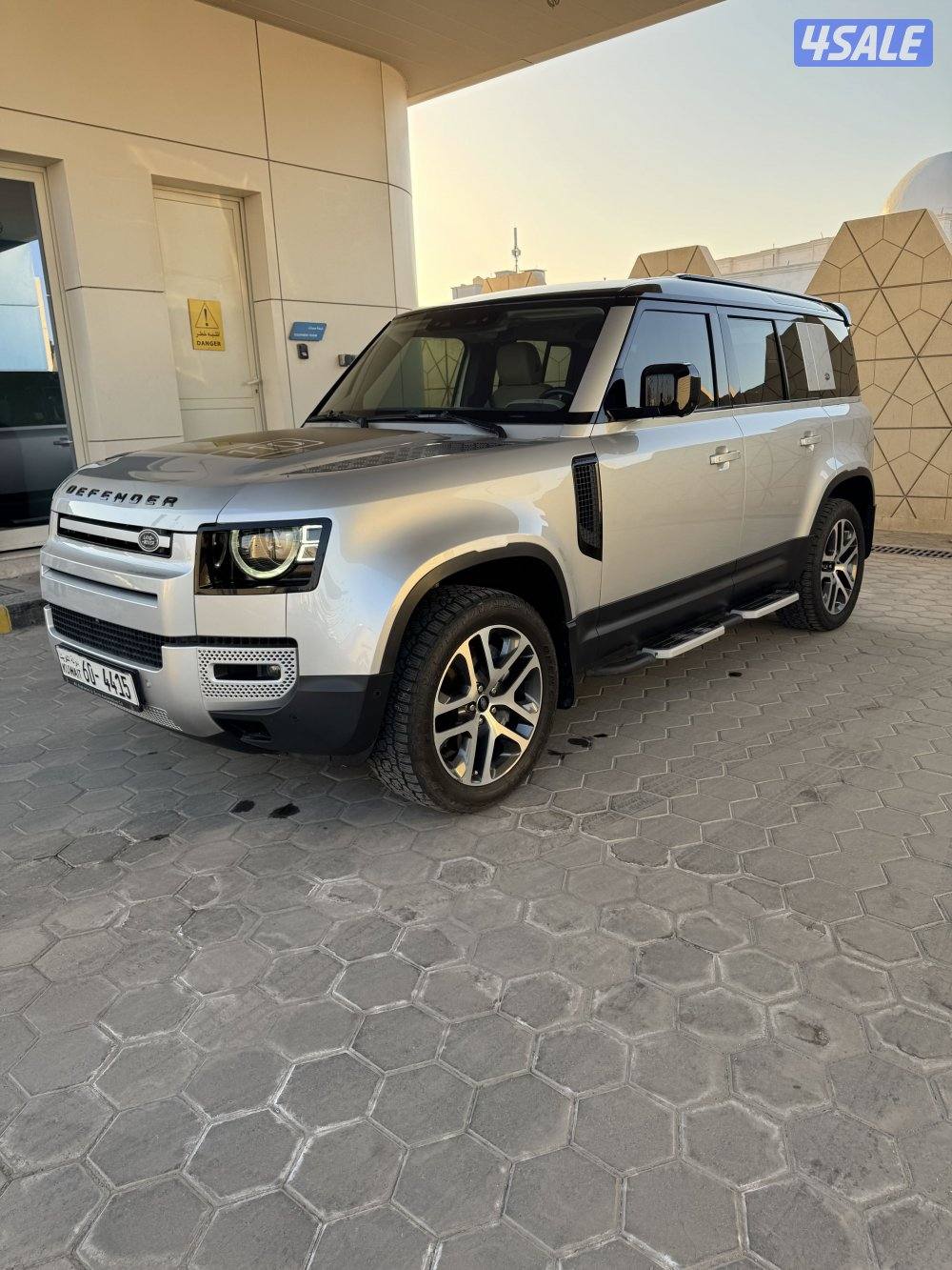 P400 Defender 110  كامل المواصفات0
