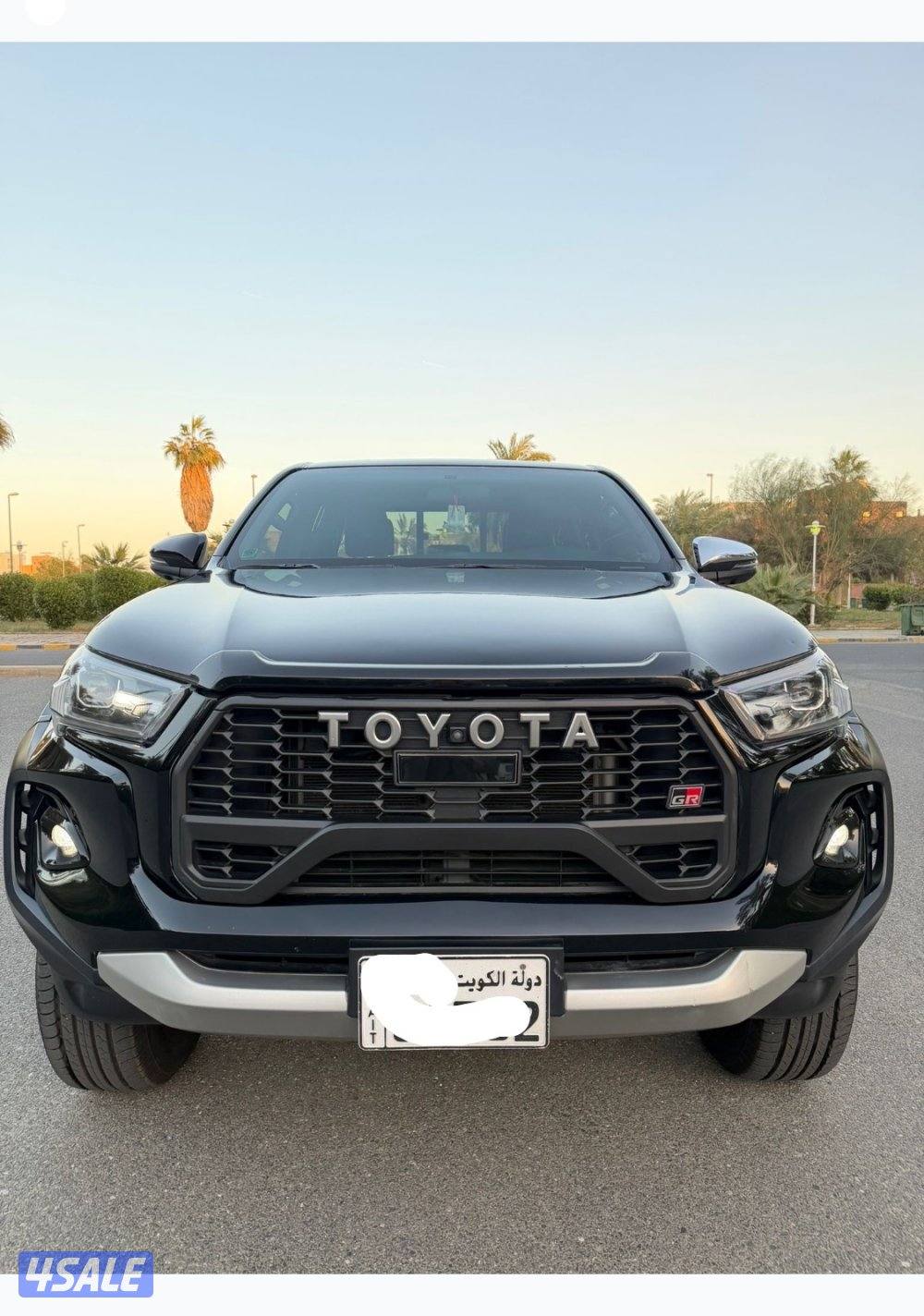 للبيع هايلكس GR - صبغ وكاله - عداد ٩٩الف1