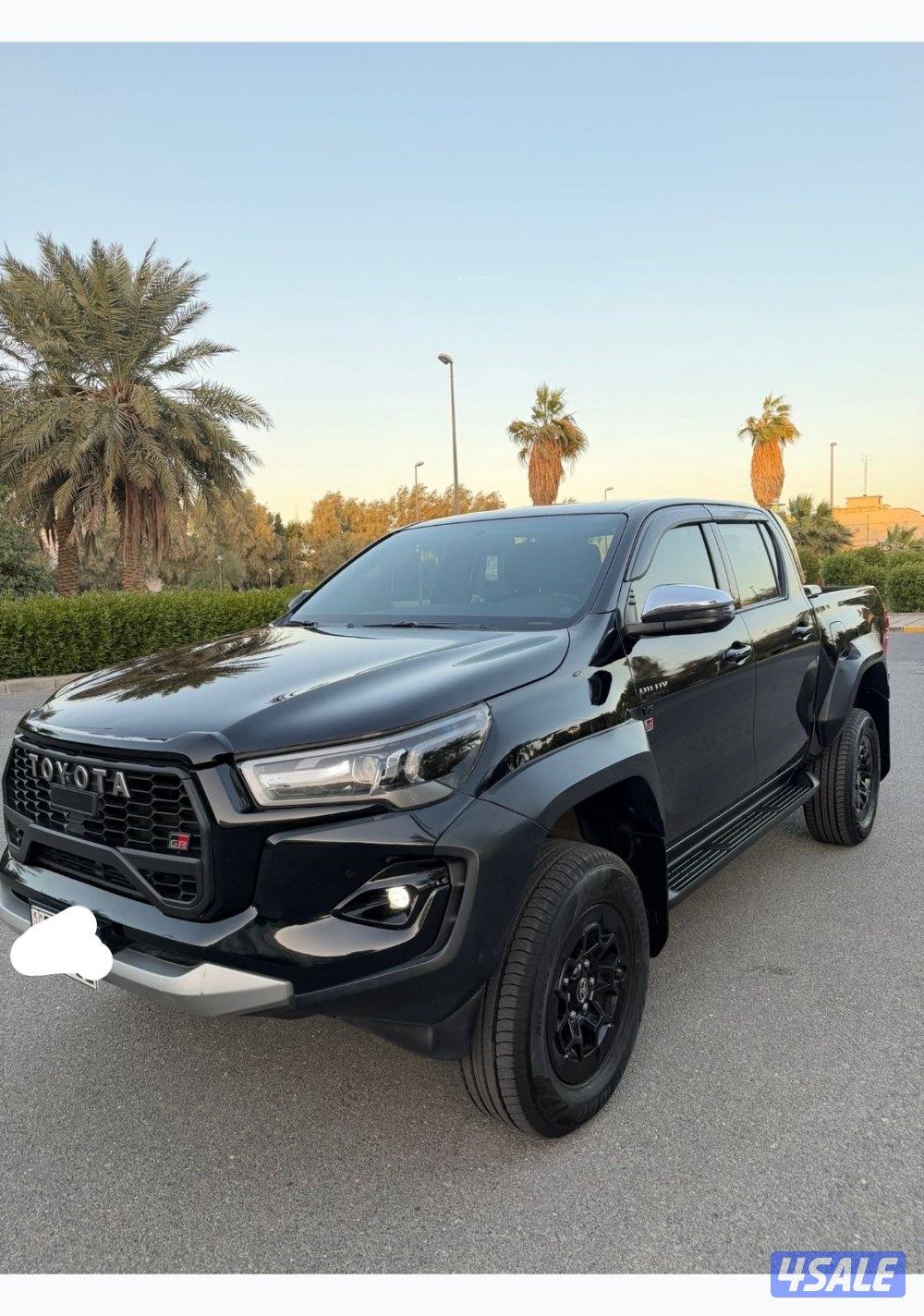 للبيع هايلكس GR - صبغ وكاله - عداد ٩٩الف2