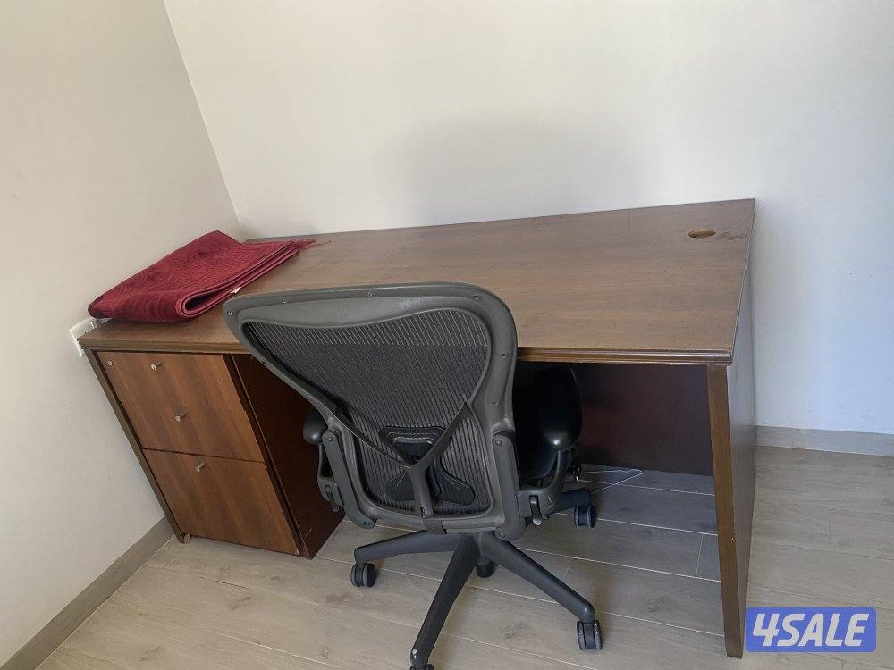 طاوله مكتب كبيره0