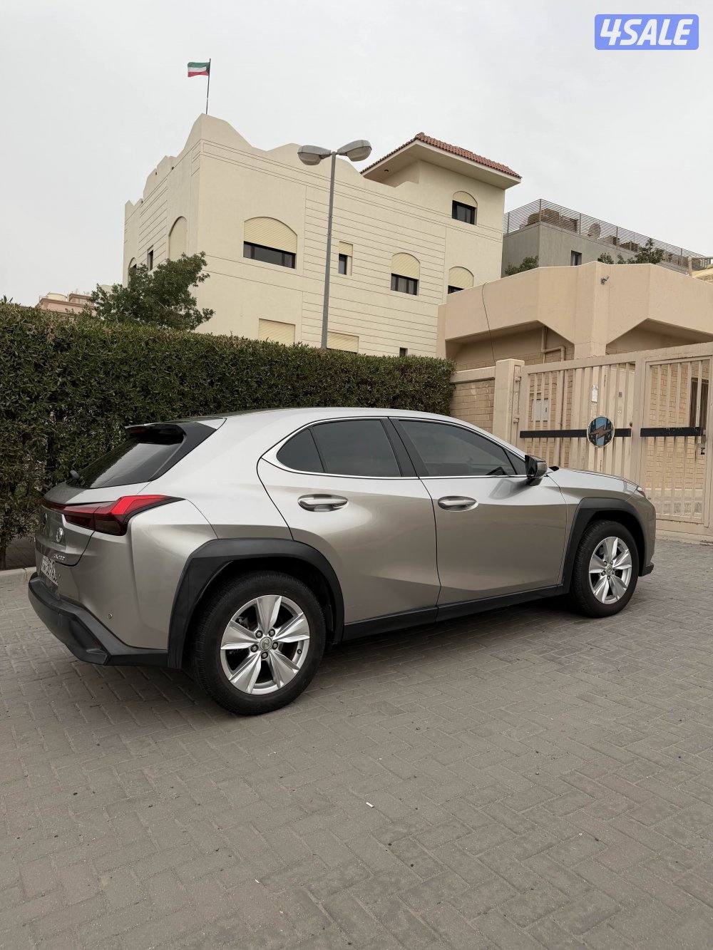 لكزس UX صبغ الوكالة عداد 130 الساير3