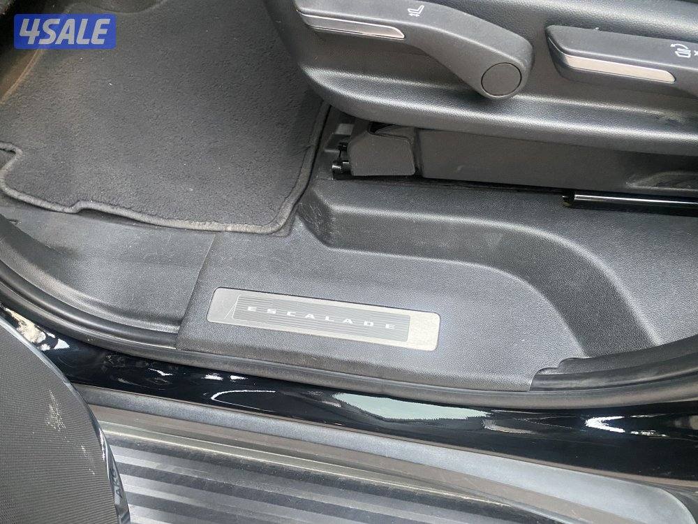 كاديلاك اسكاليد بلاتينيوم ايدشن فل اوبشن بحالة الوكاله ماشي 109 صبغ ال8
