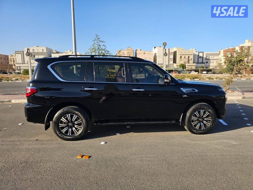 نيسان باترول 8 سلندر8