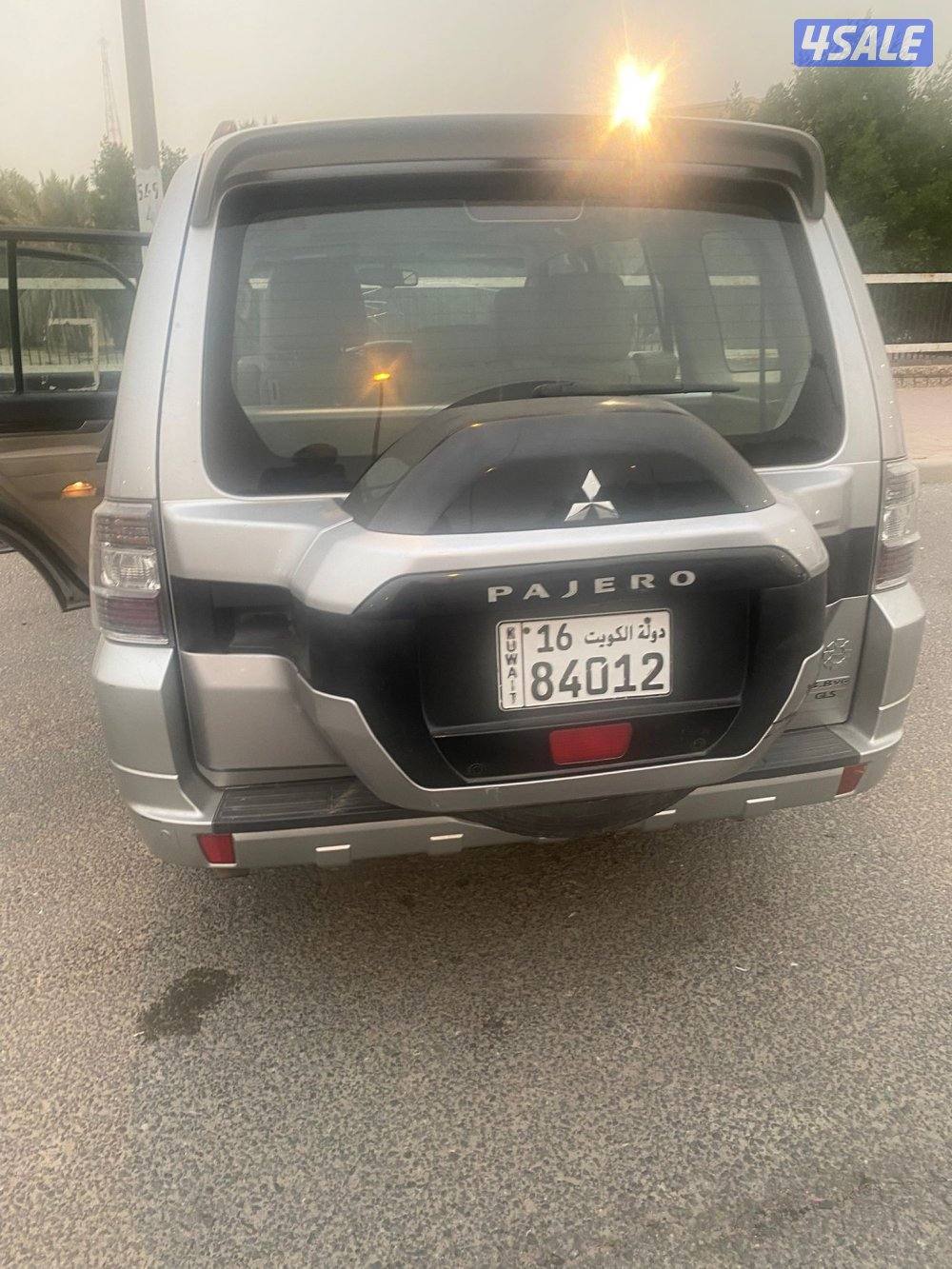 للبيع باجيرو0