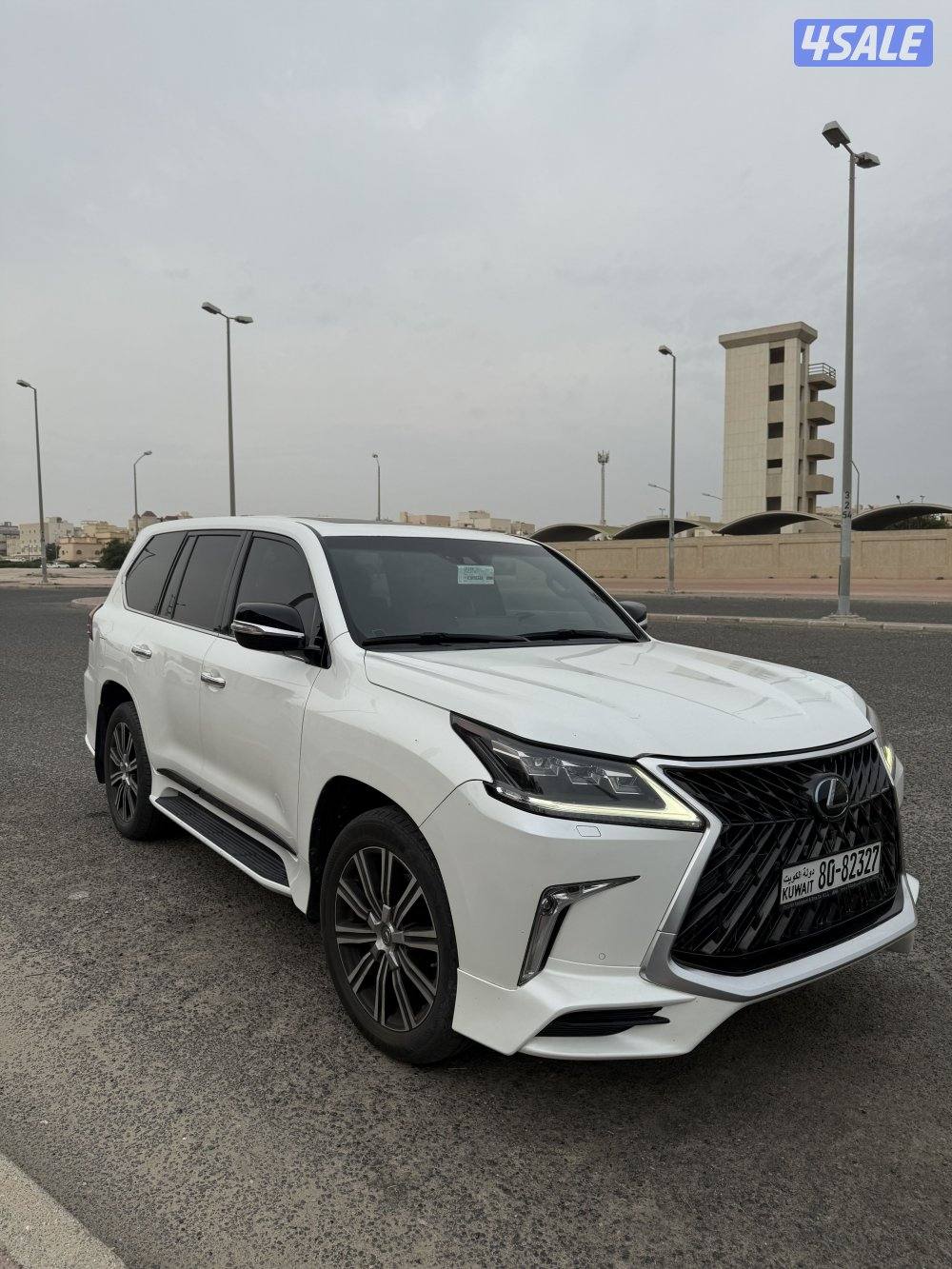 للبيع لكزس ٢٠١٦ الدرجه الاوله1