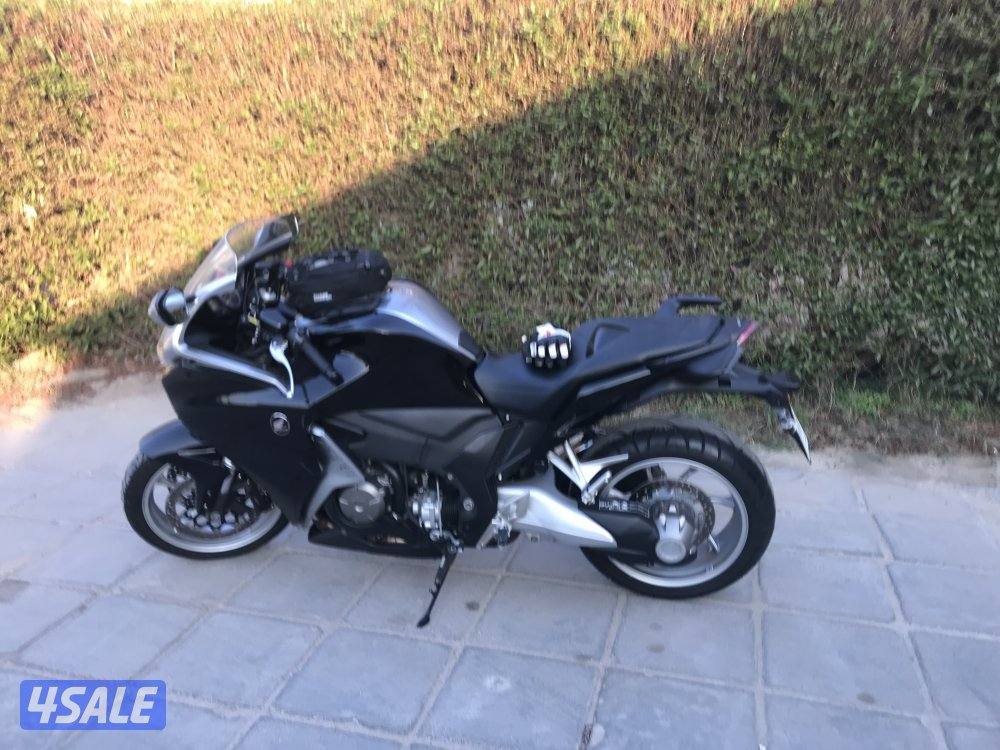 للبيع هوندا VFR1200F4