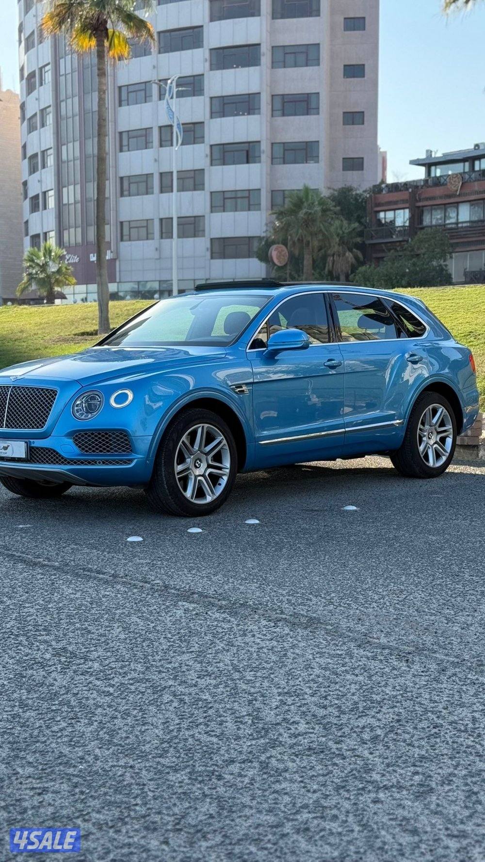 للبيع بنتلي بنتياجا ٢٠١٩ بحالة ممتازة الوكالة الزياني4