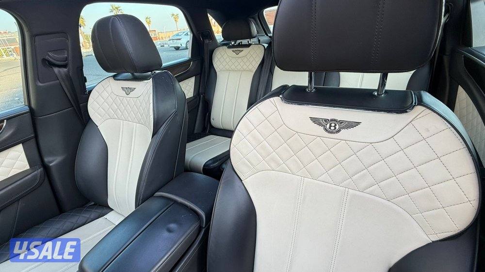 للبيع بنتلي بنتياجا ٢٠١٩ بحالة ممتازة الوكالة الزياني9