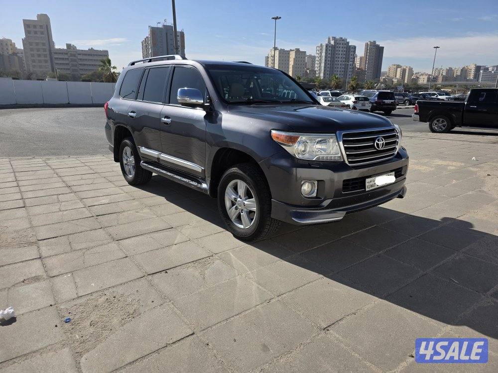 لاندكروزر GXR 20140