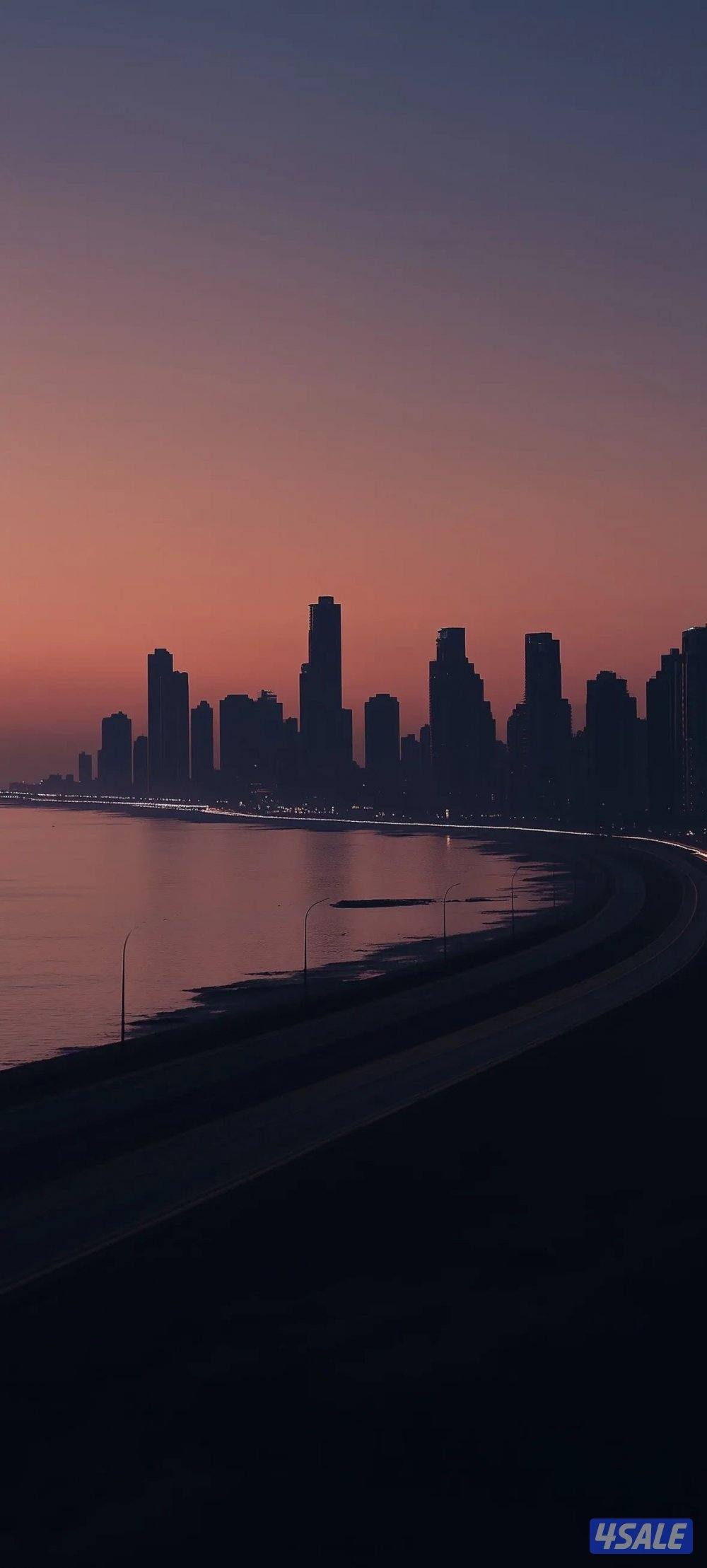 للببيع هونر 8 برو استخدام نص ساعه كالجديد معاه كفرين اصليه ذهبي0