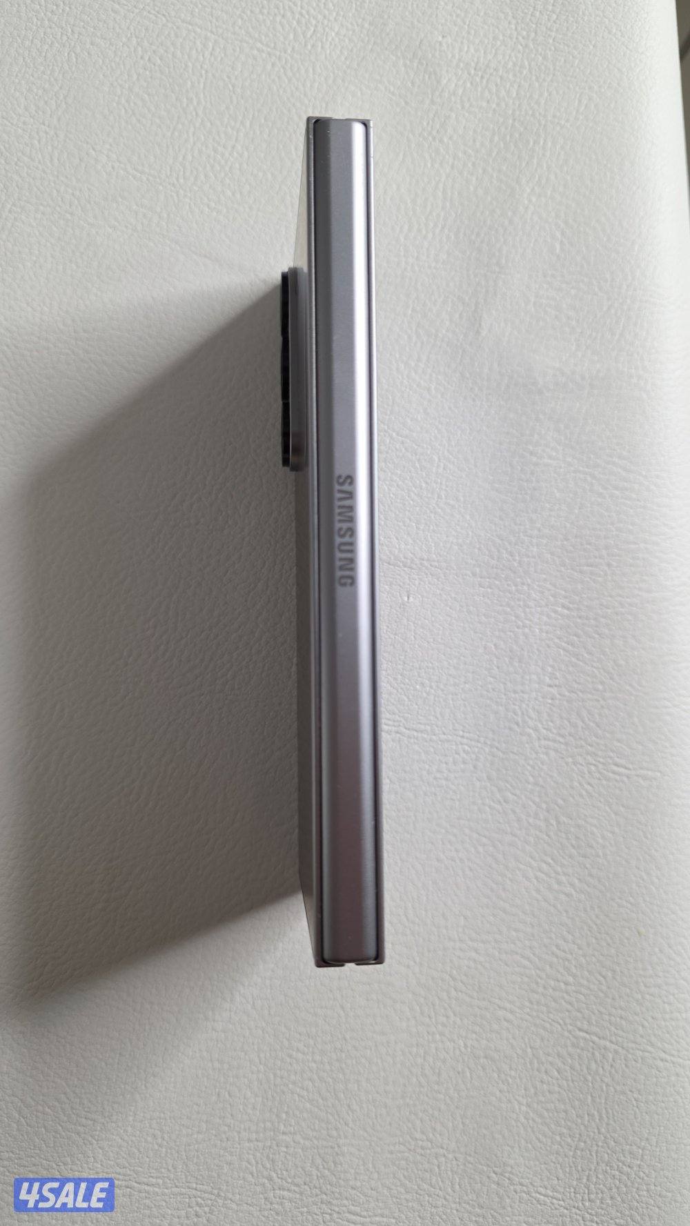 z fold 6 256 gray clean1