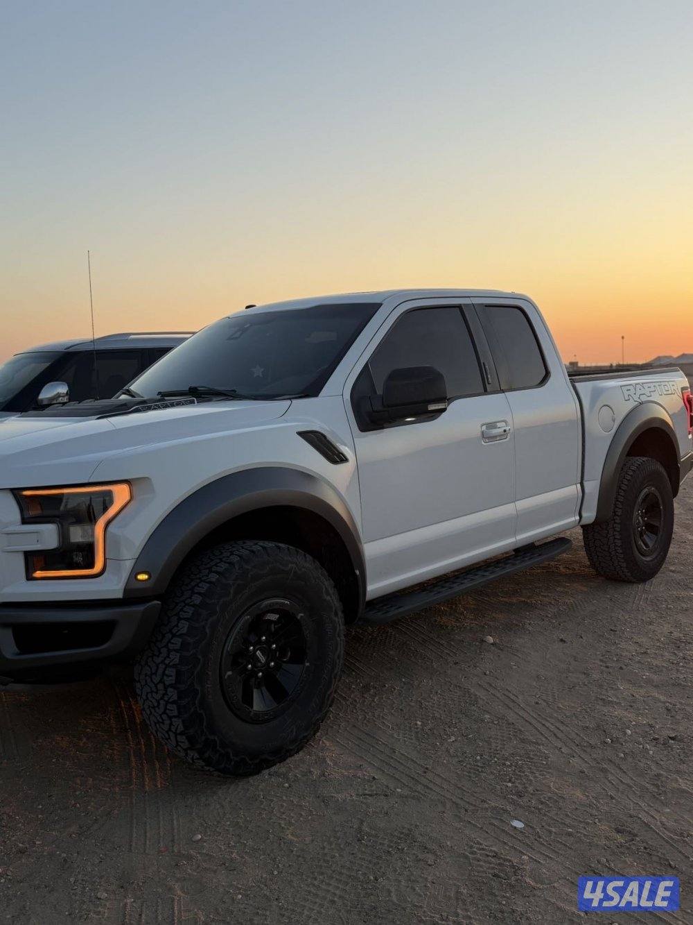 Ford raptor 2018 Twin-Turbo V6  فورد رابتر0