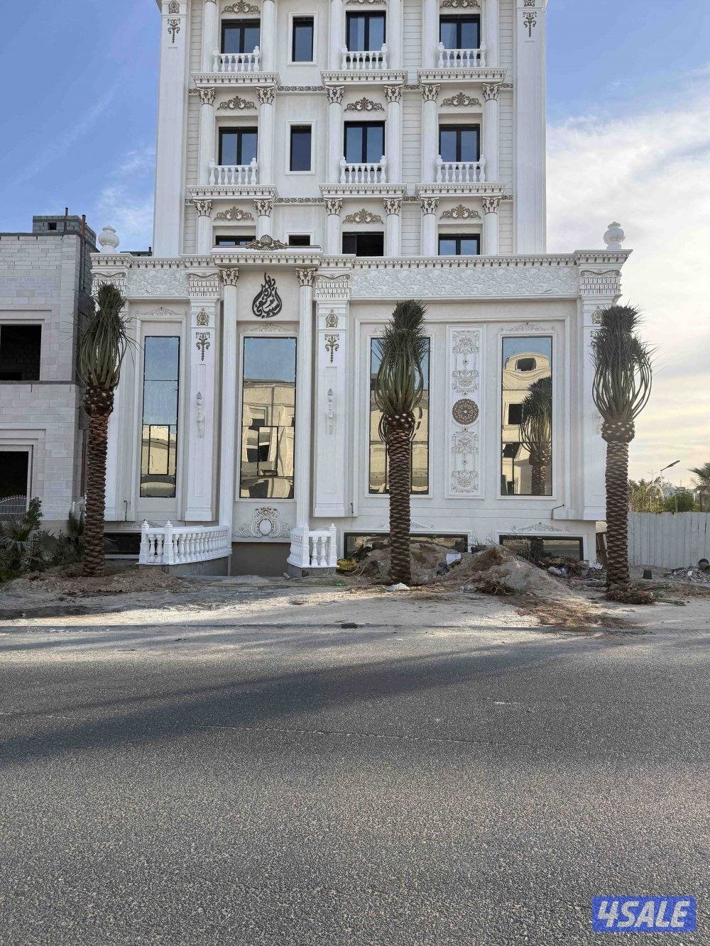 بيع وشراء جميع نخيل شيل وزراعه تكريب وتنظيف شيل اشجار تنسيق حدائق0