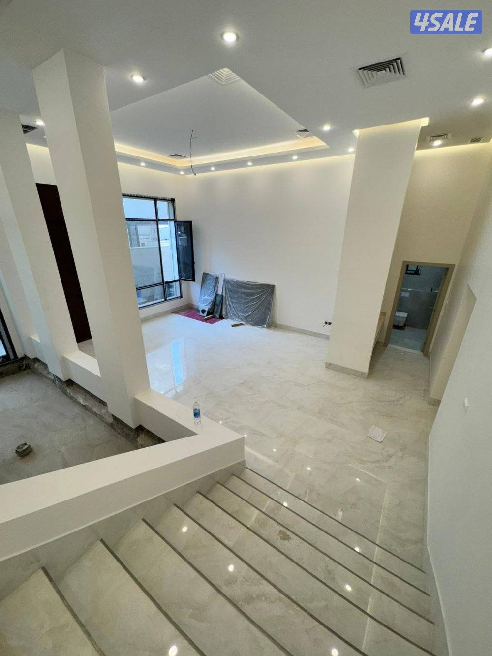 بيت في المطلاغ ٣ ادوار وسرداب0