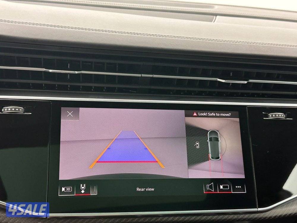 Audi RS Q8 (black edition)3