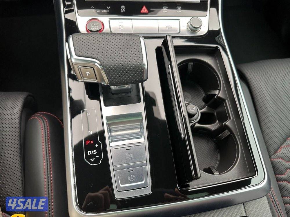 Audi RS Q8 (black edition)7