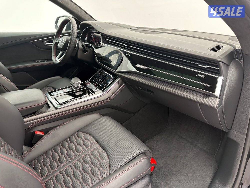 Audi RS Q8 (black edition)15