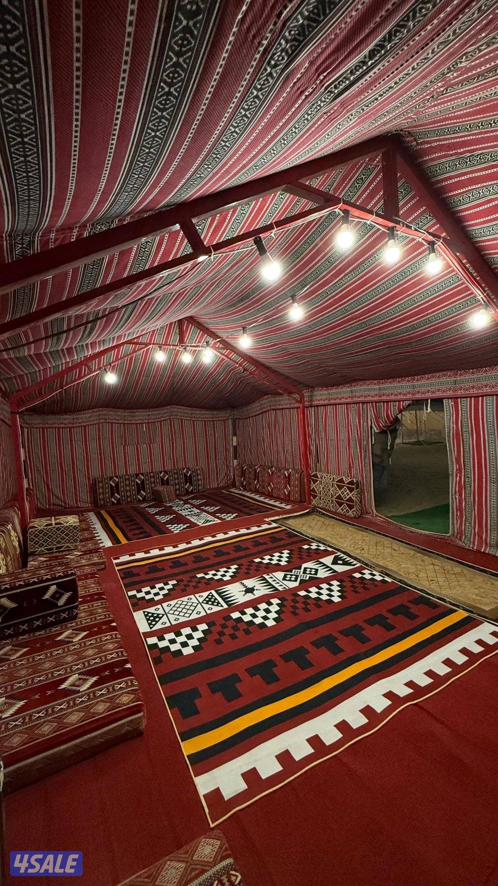 للايجار مخيم + استراحه1