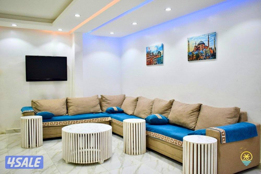 للايجار مخيم + استراحه9