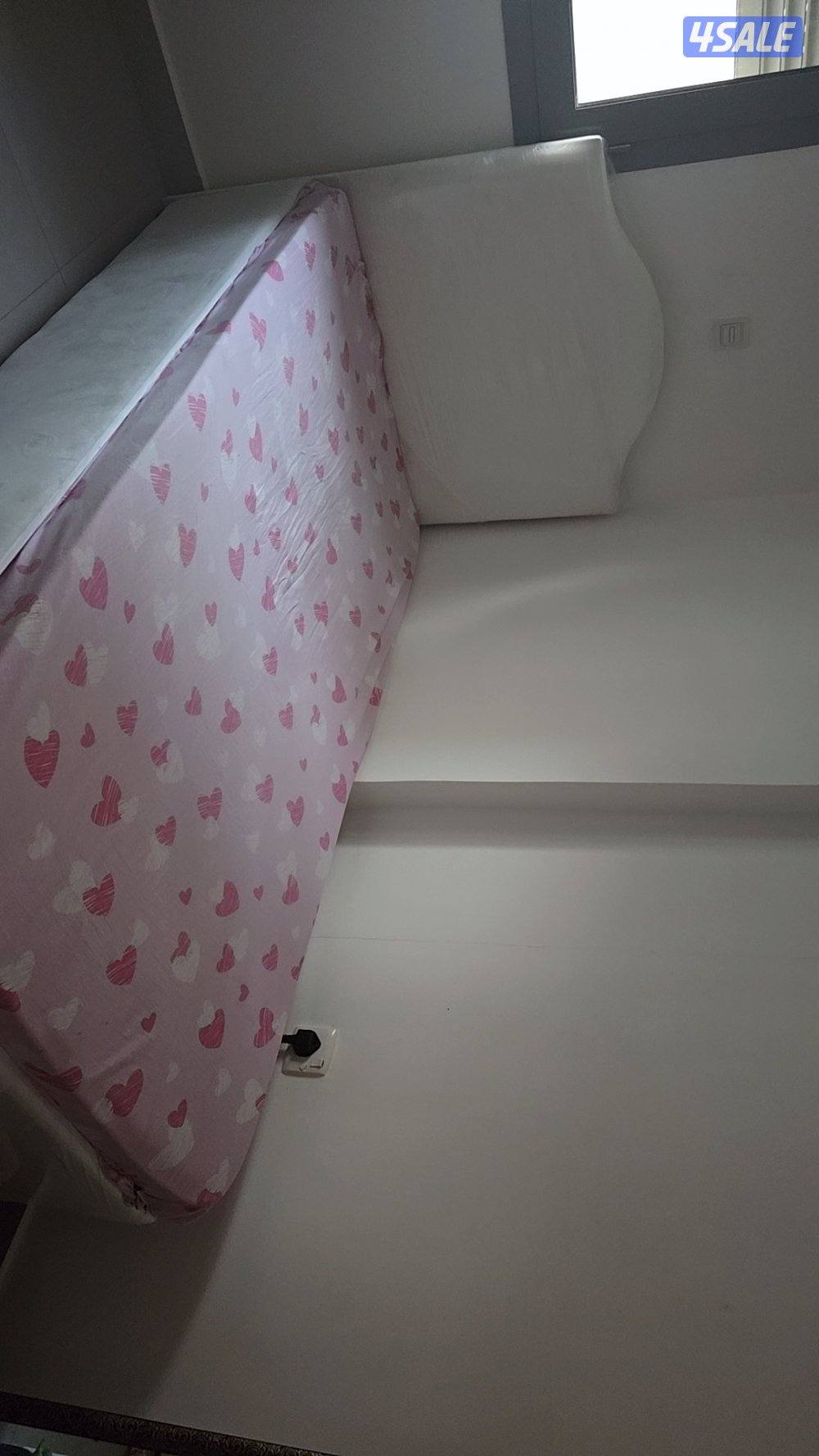 سرير مفرد للبيع1