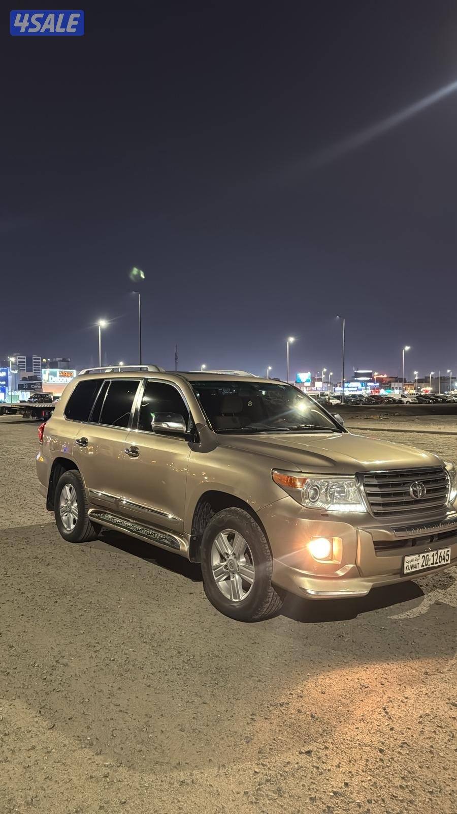 للبيع لاندكروزر موديل 2012 اللون ذهبي1