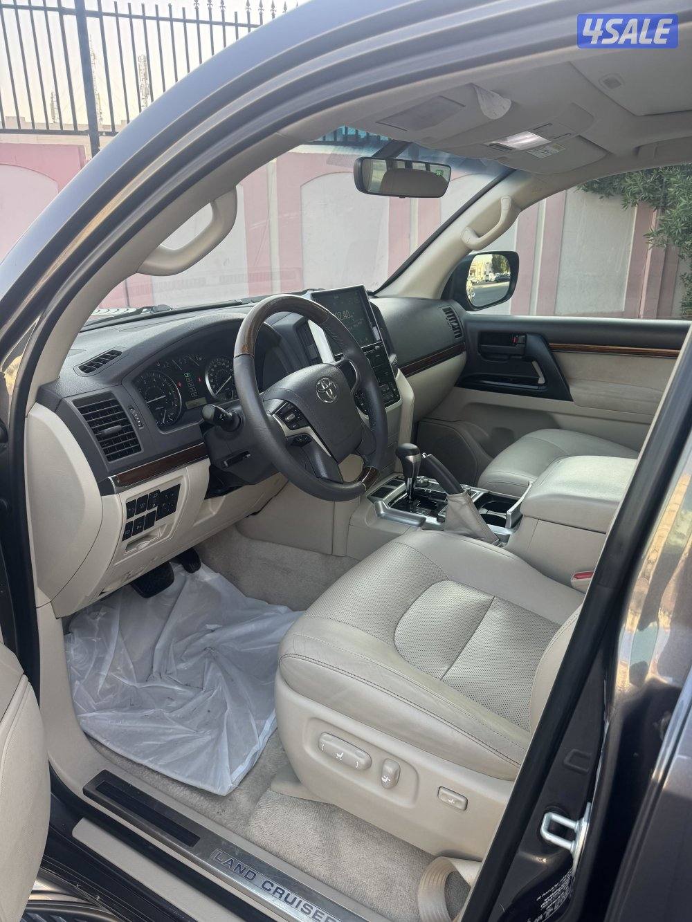 لاندكروز ٨ سلندرgxr2