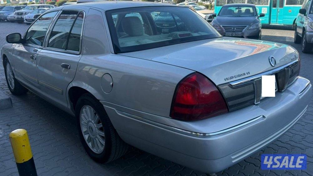 ميركوري جراند ماركيز GS موديل 2011 بحالة تبارك الرحمن شرط الفحص2