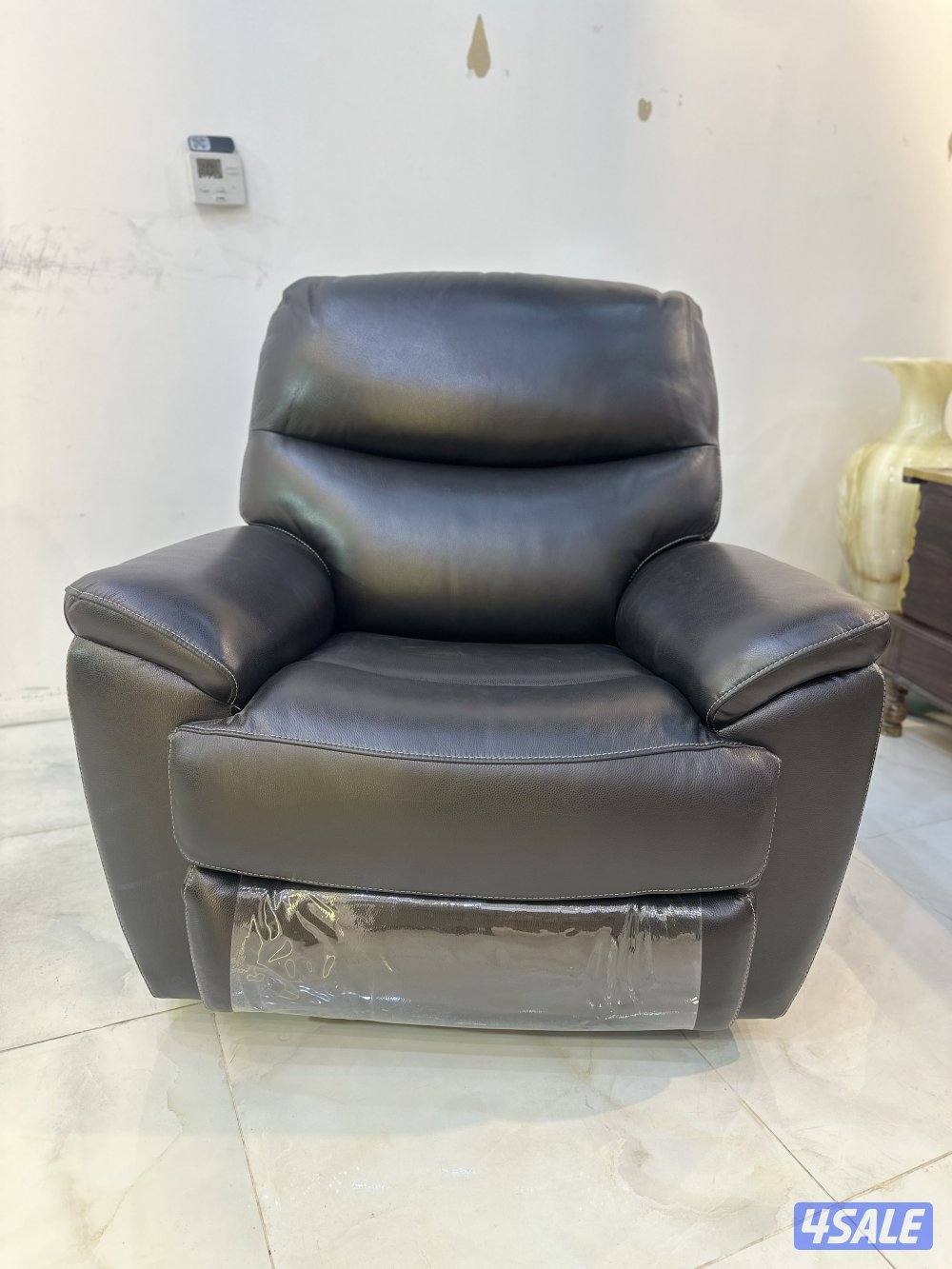 للبيع كرسي هزاز مريح جداً1