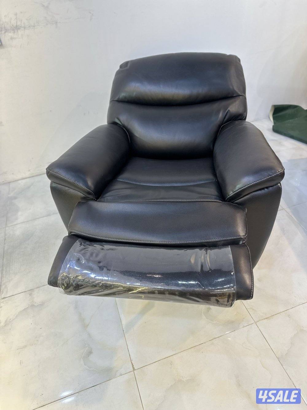 للبيع كرسي هزاز مريح جداً4