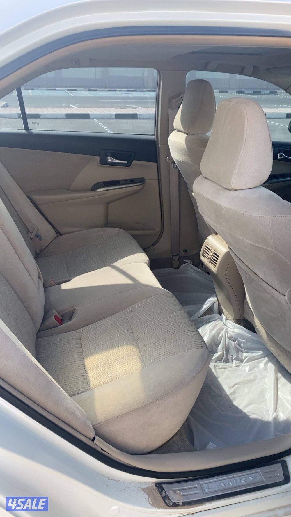 للبيع كامري 2012 GLX6