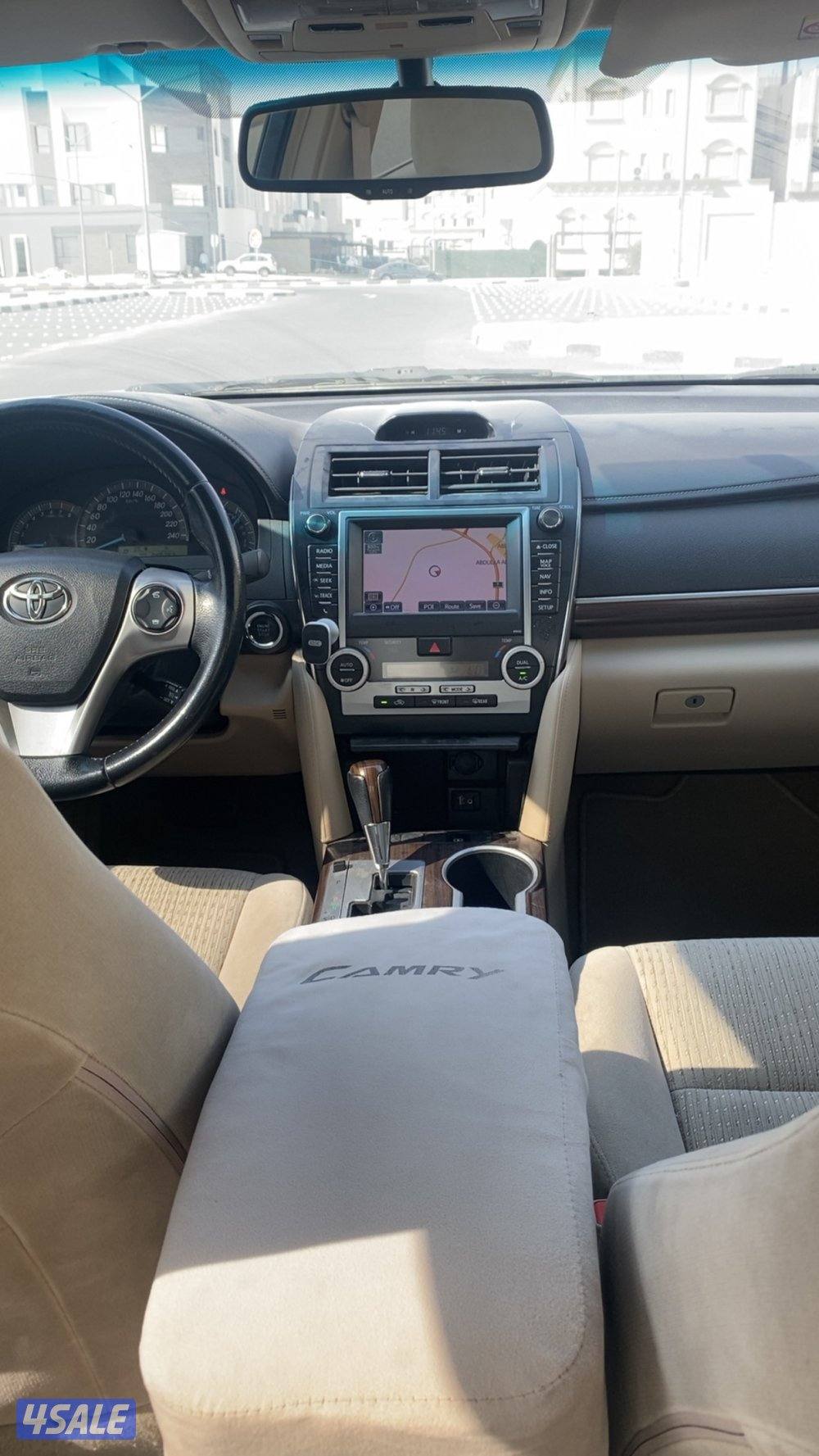 للبيع كامري 2012 GLX8