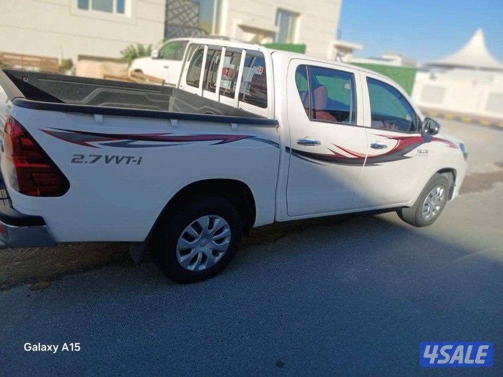 للبيع هيلكس ٢٠٢٣ شرط الفحص ممشى ٢٢ الف فقط2