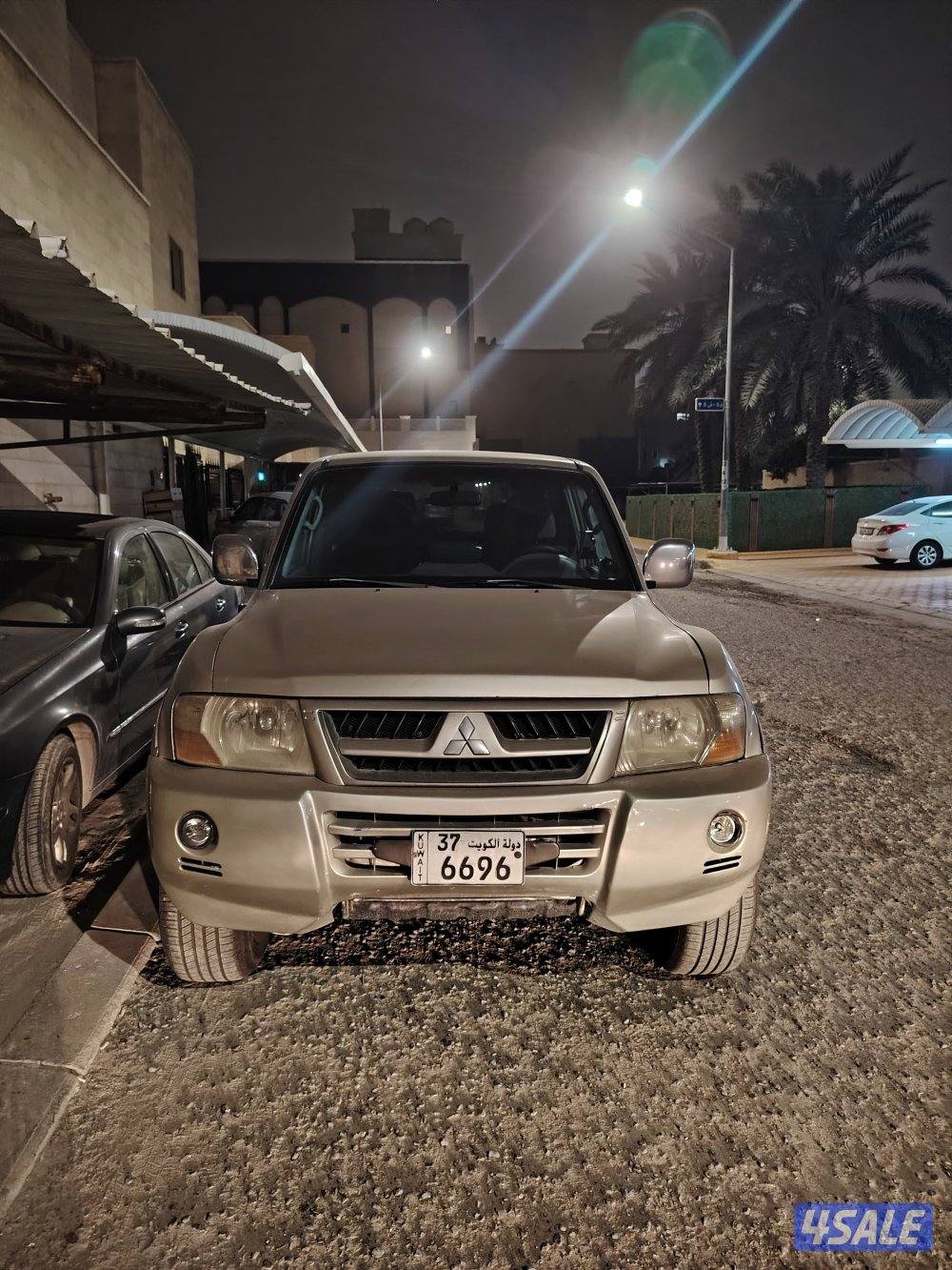 2005 3 doors 240000km/h3