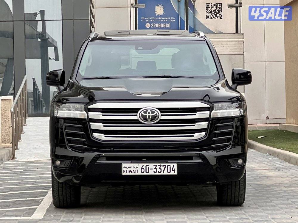 لاندكروزر / توين تيربو / ٢٠٢٢ / عداد ٩ الاف3