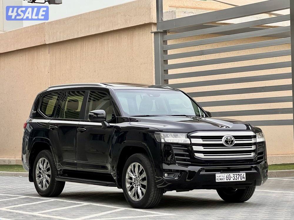 لاندكروزر / توين تيربو / ٢٠٢٢ / عداد ٩ الاف5