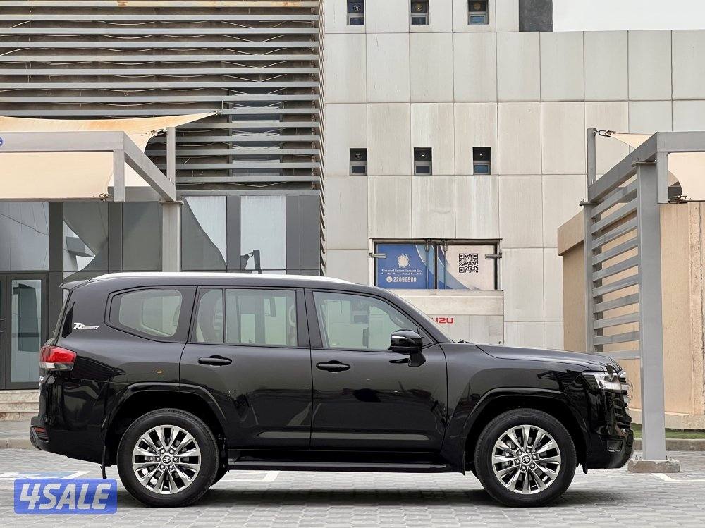 لاندكروزر / توين تيربو / ٢٠٢٢ / عداد ٩ الاف6