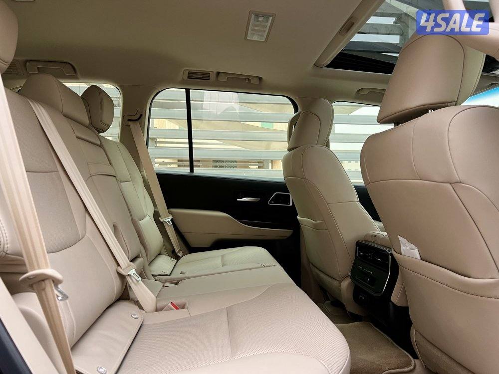 لاندكروزر / توين تيربو / ٢٠٢٢ / عداد ٩ الاف9