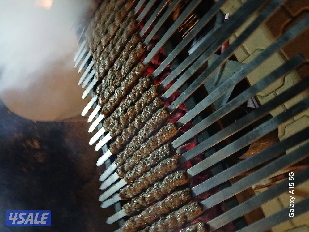 مشويات الشيف رافع المتنقلة2