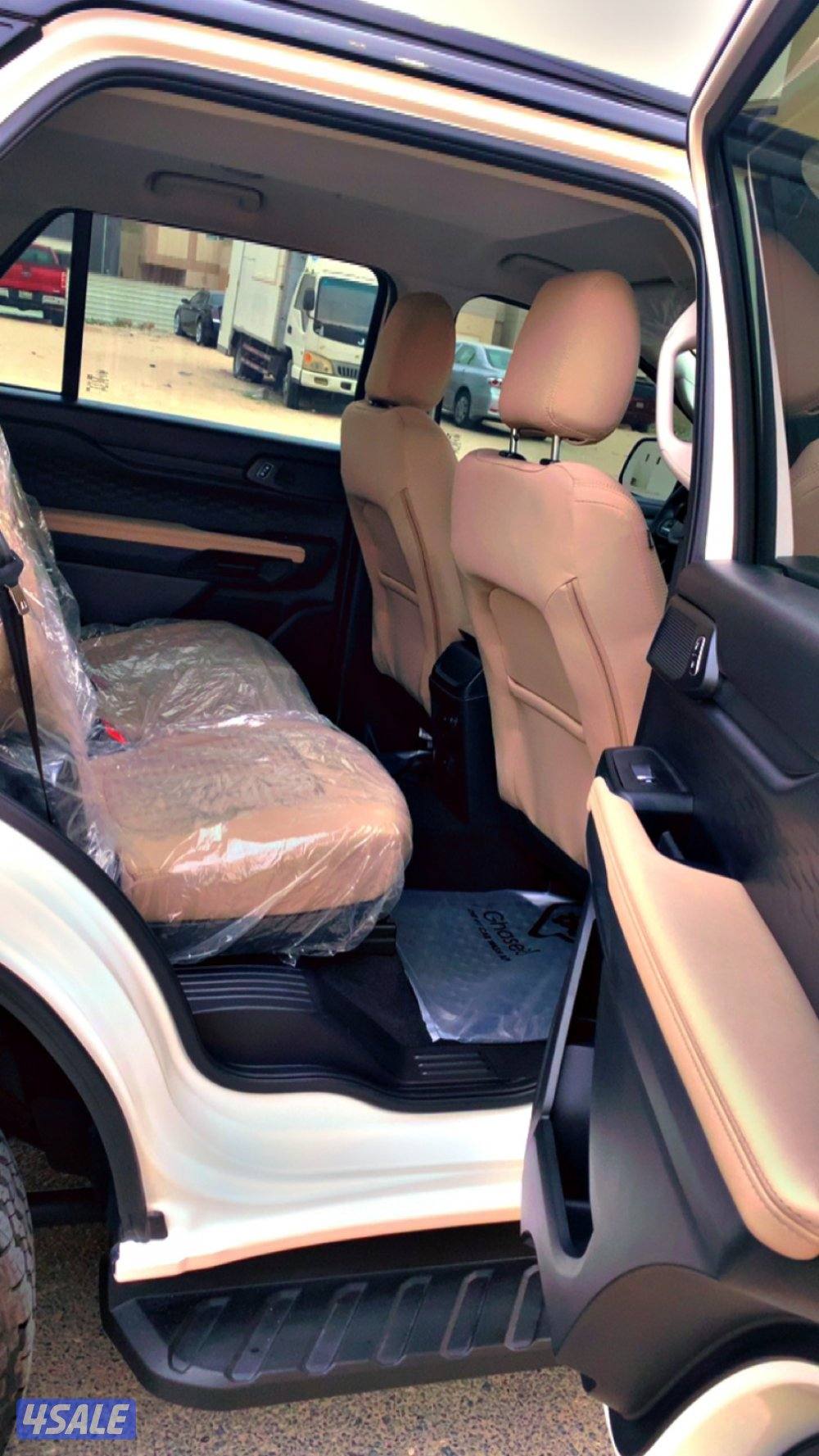 SAL CAR FORD EVEREST km11