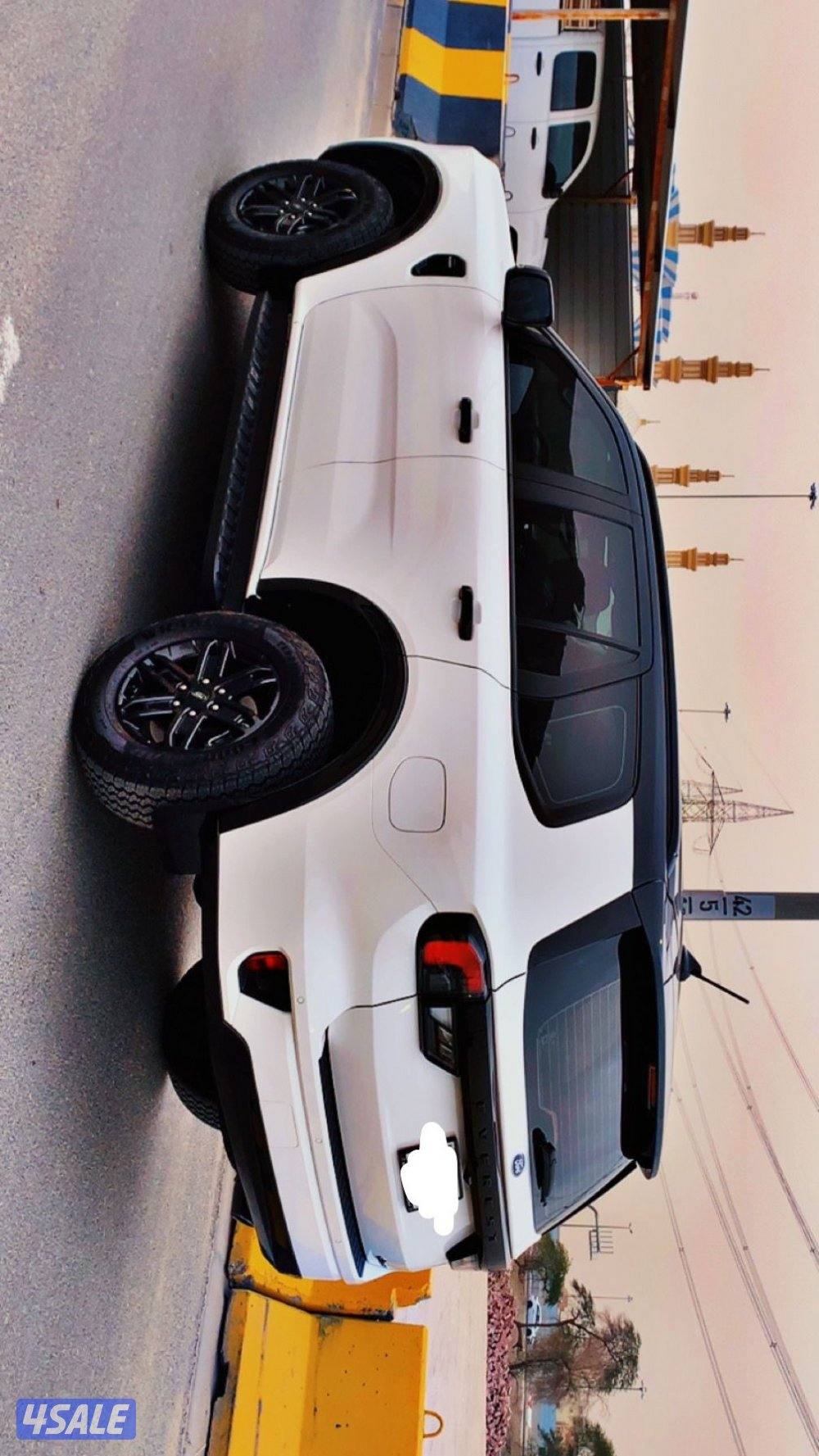 SAL CAR FORD EVEREST km15