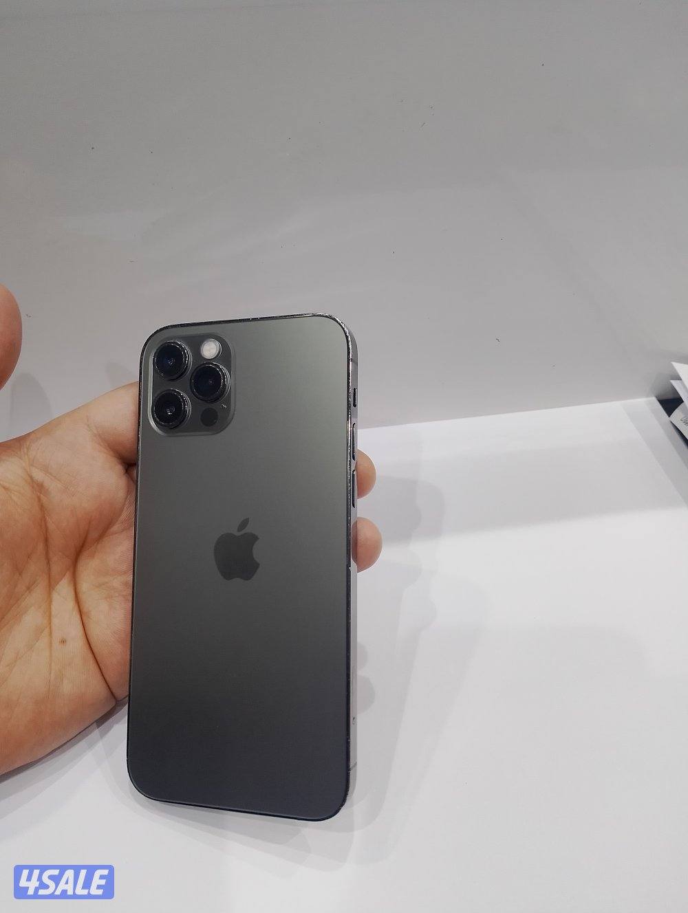 ايفون 12pro جيجا 256 اسود1