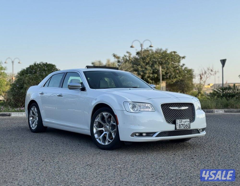 كرايزلر 300C موديل 2021 - فل أوبشن - ماشي 11 ألف2