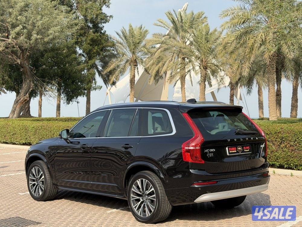 VOLVO XC90 / 2022 . B5 AWD3