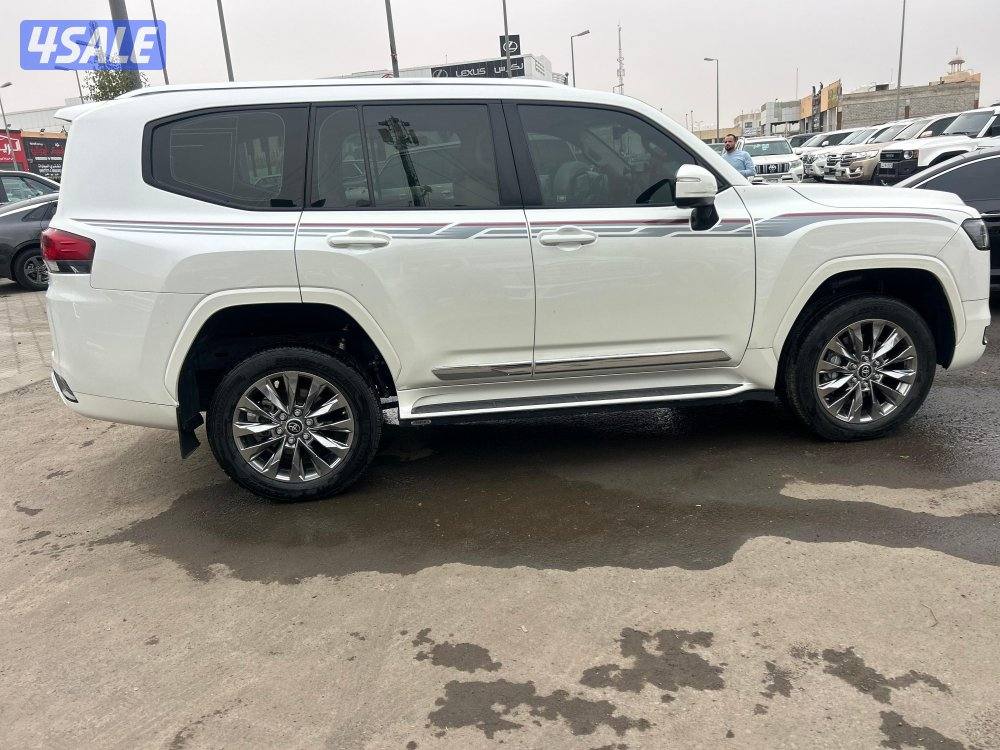 تويوتا لاند كروزر GX.R AERO
 twin turbo.V6
موديل 2023
ماشى 48.000 k.m2