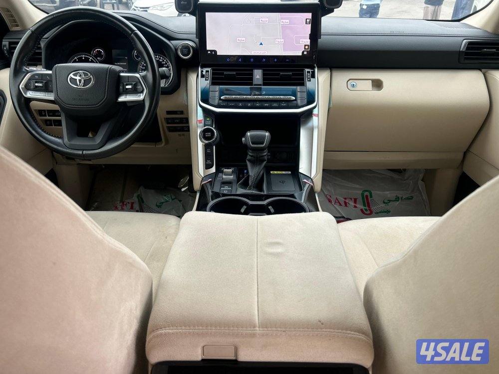 تويوتا لاند كروزر GX.R AERO
 twin turbo.V6
موديل 2023
ماشى 48.000 k.m6